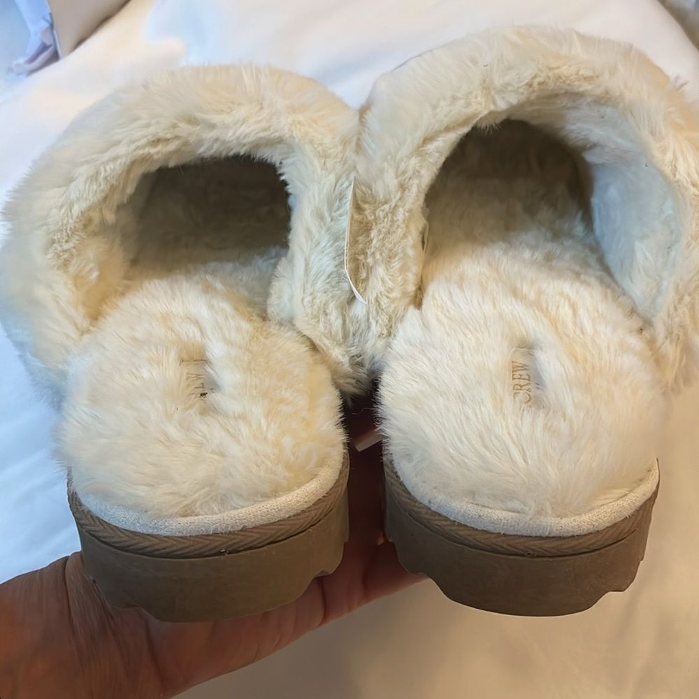 J. CREW Cozy Blue Cable Knit Slippers with Faux Fur - Picture 6 of 7